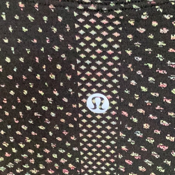 Swiftly Tech Long Sleeve 2.0 RARE Grid Warp Black / Neon Multi 12
Length is 27” - Picture 3 of 4